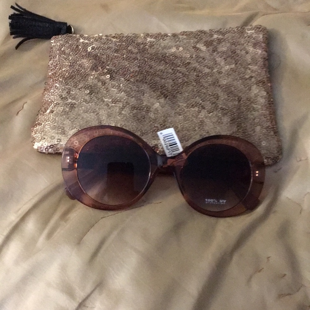 Eye wear